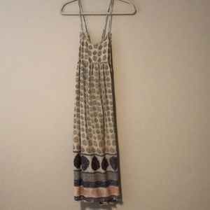 Light paisley midi dress